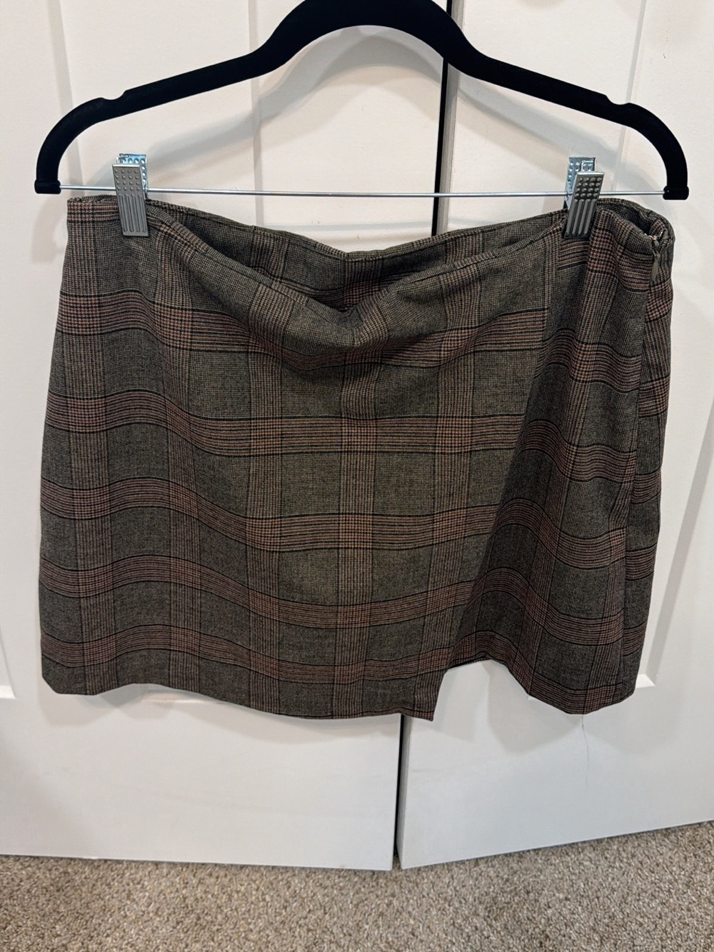 Old Navy Plaid Mini Skirt in Olive and Brown Tones